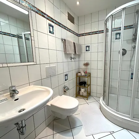 Gemuetliche Komfortwohnung In Ruhiger Gruenlage - Ideal Fuer Bis Zu 3 Gaeste *