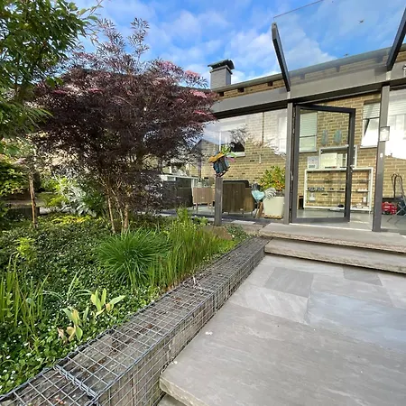 Gemuetliche Komfortwohnung In Ruhiger Gruenlage - Ideal Fuer Bis Zu 3 Gaeste