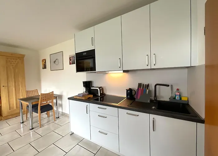 Appartement Gemuetliche Komfortwohnung In Ruhiger Gruenlage - Ideal Fuer Bis Zu 3 Gaeste