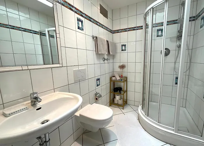 Gemuetliche Komfortwohnung In Ruhiger Gruenlage - Ideal Fuer Bis Zu 3 Gaeste *